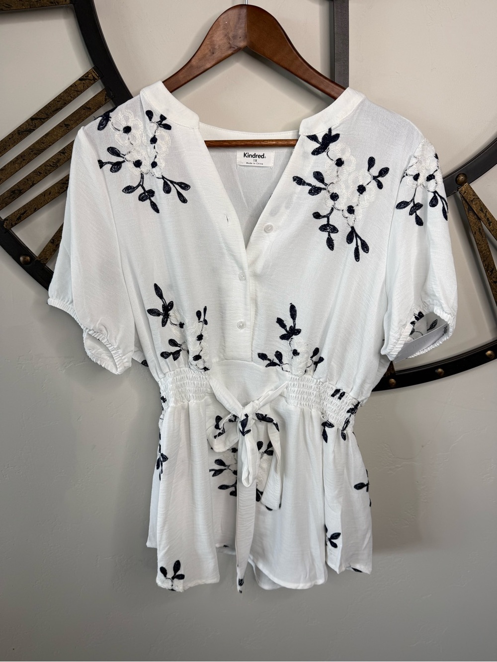Kindred by Anthropologie White Embroidered V-Neck Tie-Waist Peplum Tunic NWT
